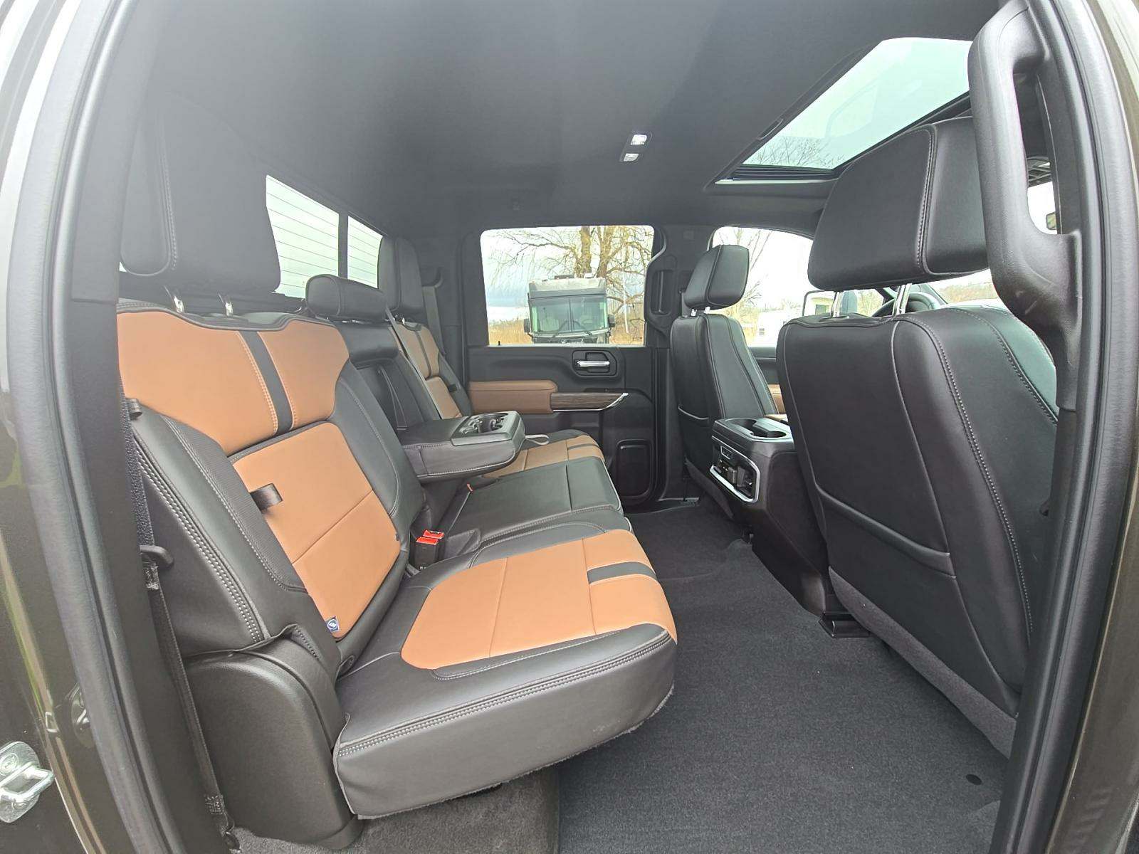 2022 Chevrolet Silverado 3500HD High Country AWD