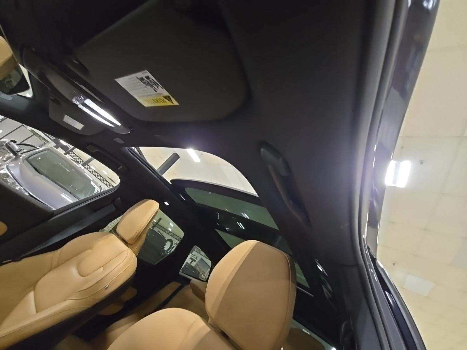 2022 Volvo XC60 B5 Inscription AWD