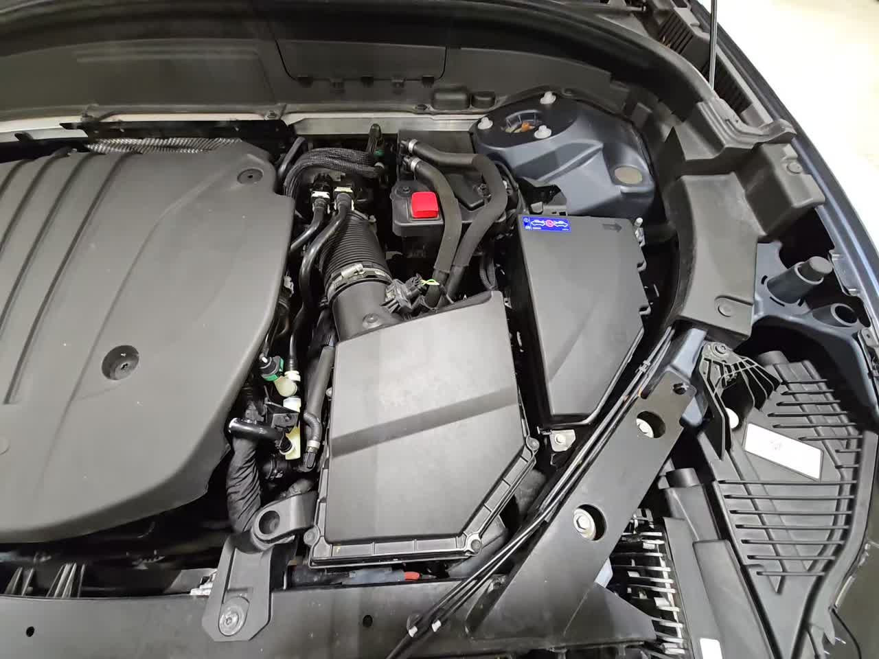 2022 Volvo XC60 B5 Inscription AWD