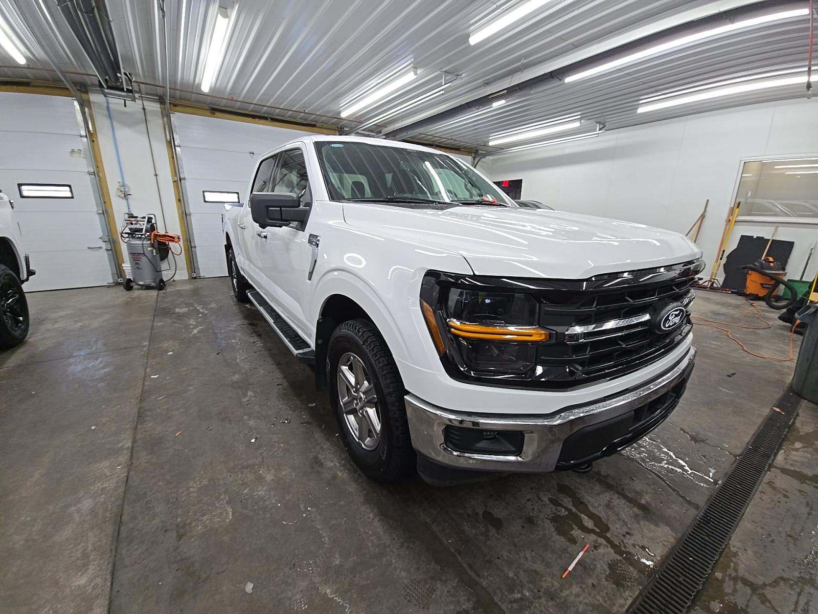 2024 Ford F-150 XLT AWD