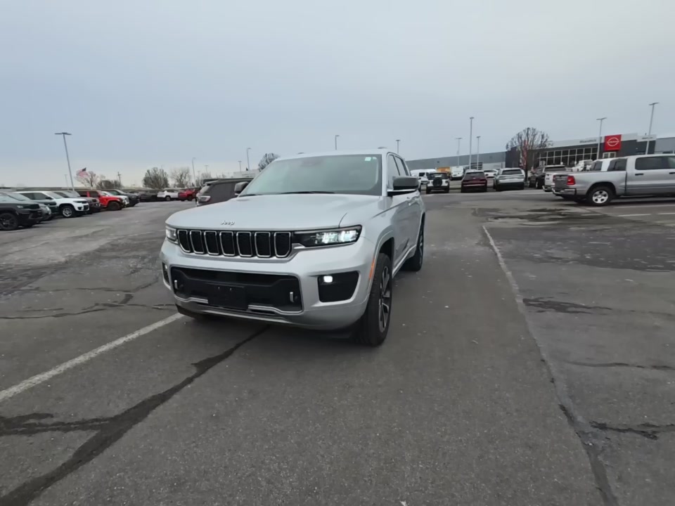 2022 Jeep Grand Cherokee Overland AWD
