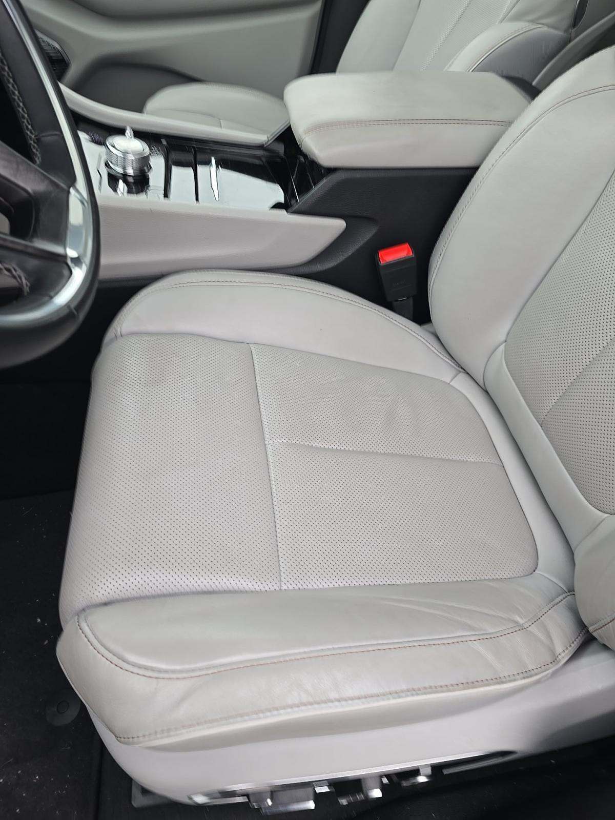 2022 Jeep Grand Cherokee Overland AWD