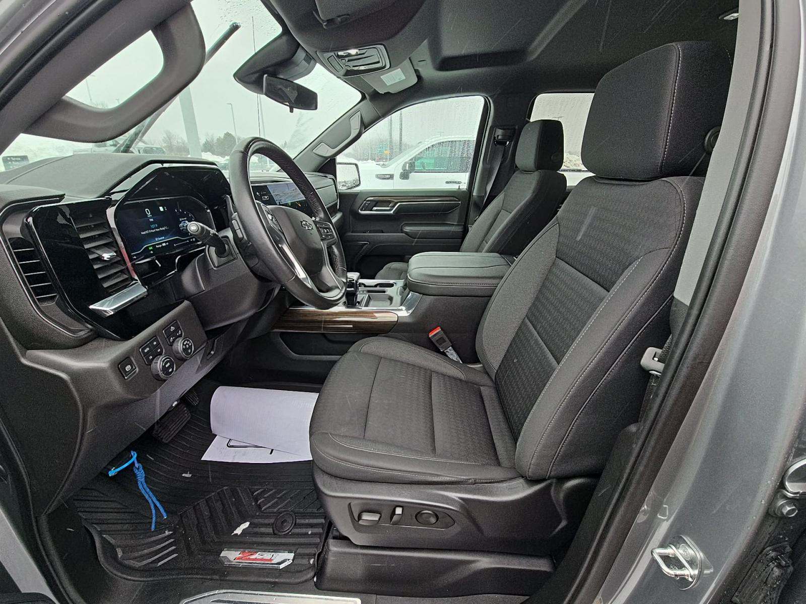 2023 Chevrolet Silverado 1500 RST AWD