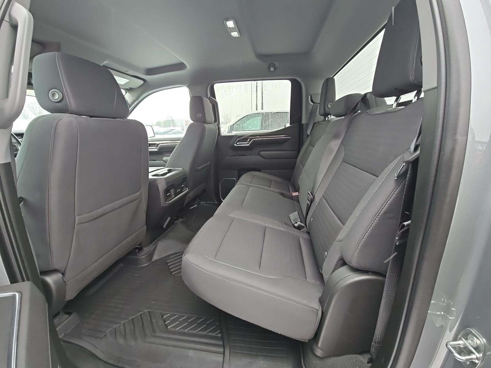 2023 Chevrolet Silverado 1500 RST AWD