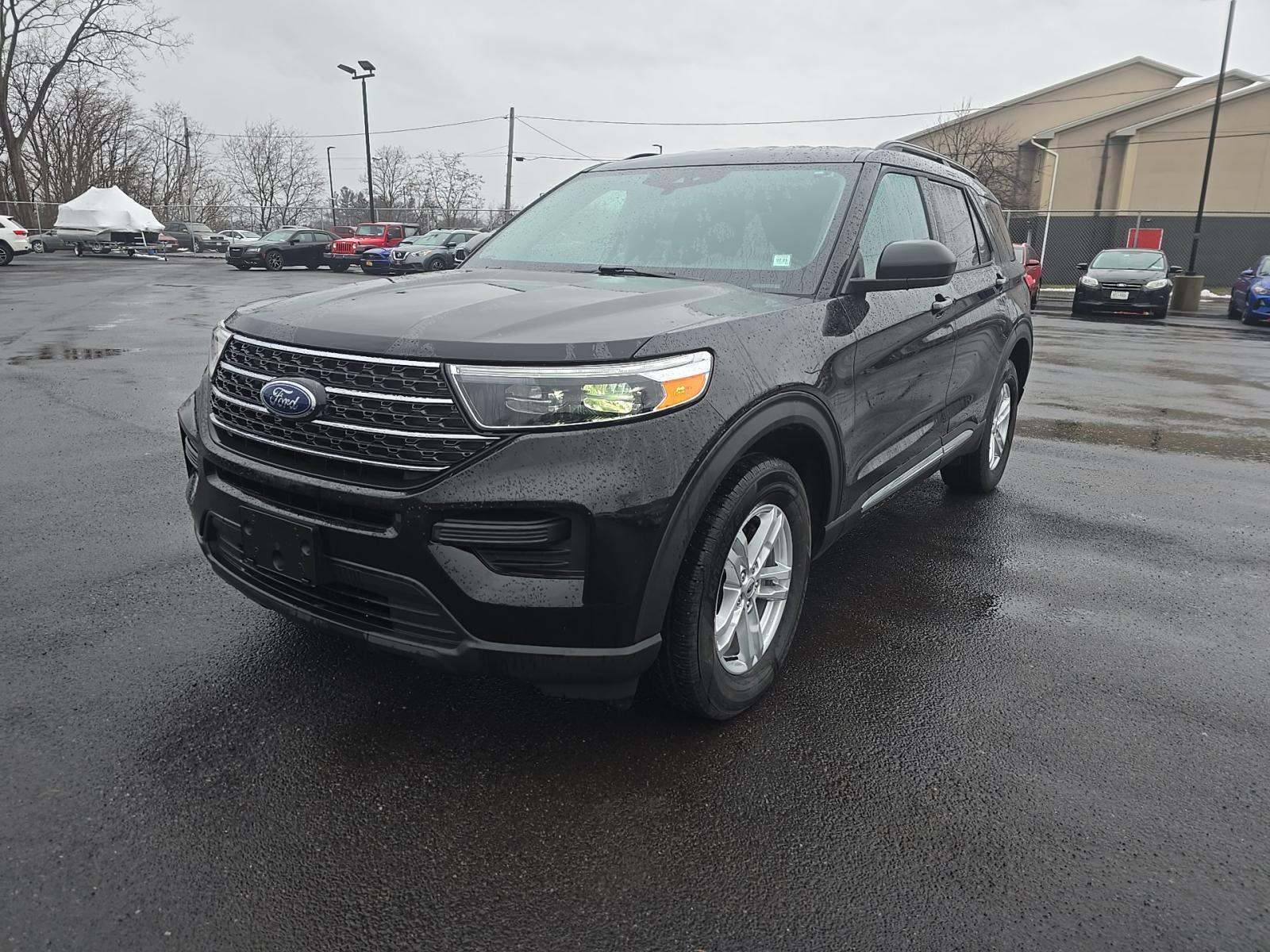 2023 Ford Explorer XLT AWD
