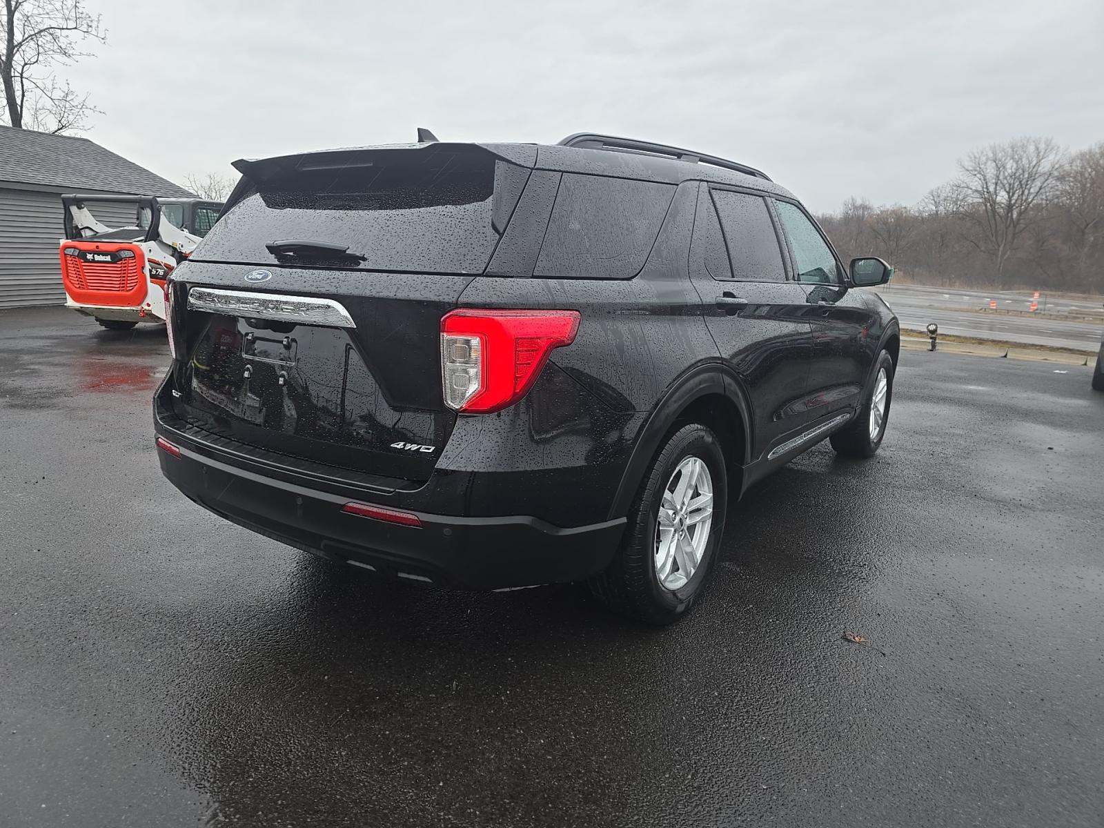2023 Ford Explorer XLT AWD