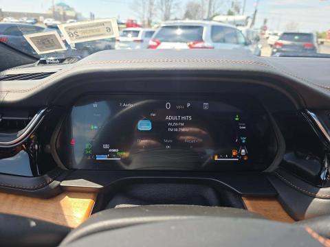 JEEP 4XE SUMMIT RESERVE - 9