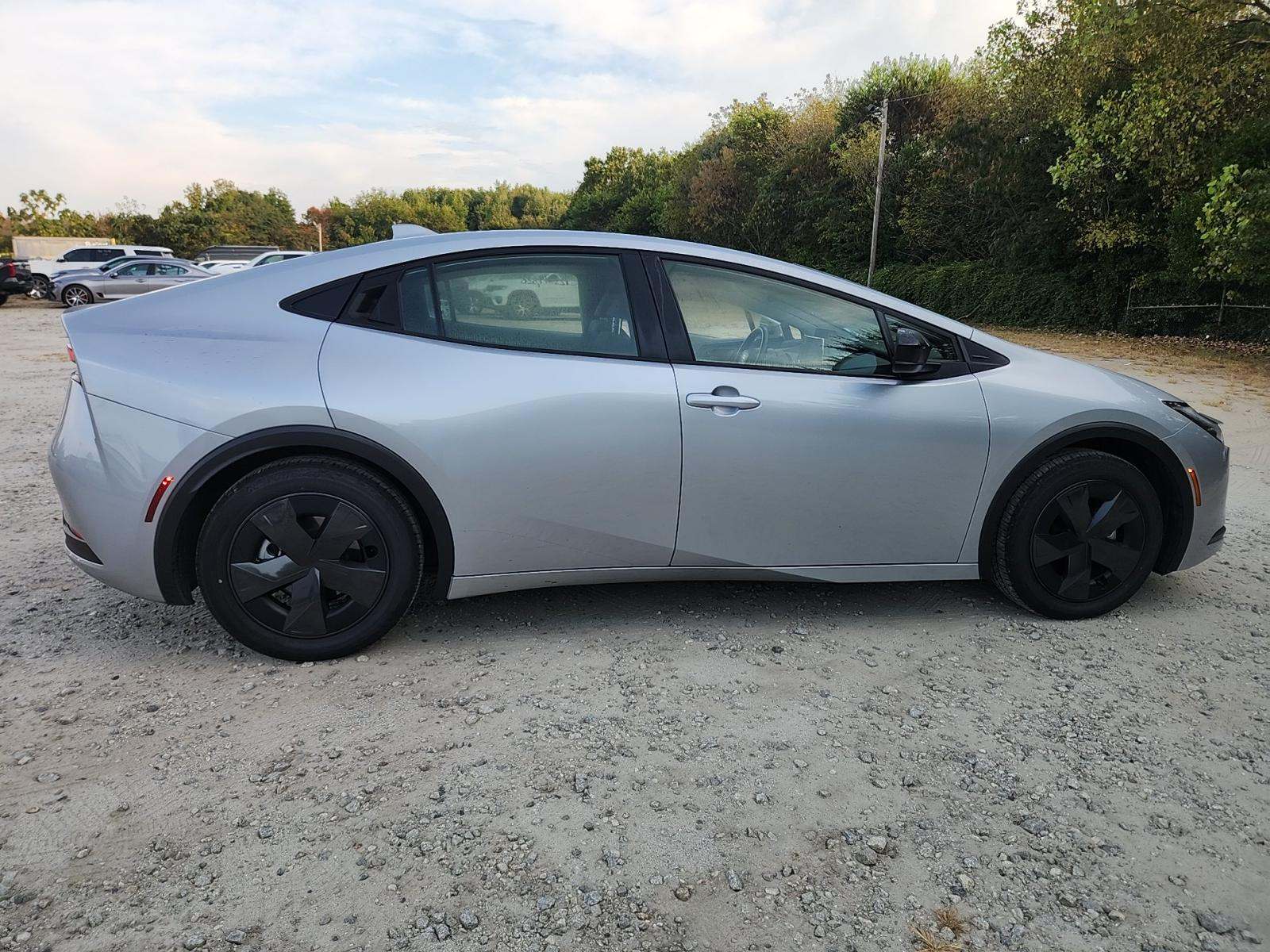 2025 Toyota Prius LE FWD