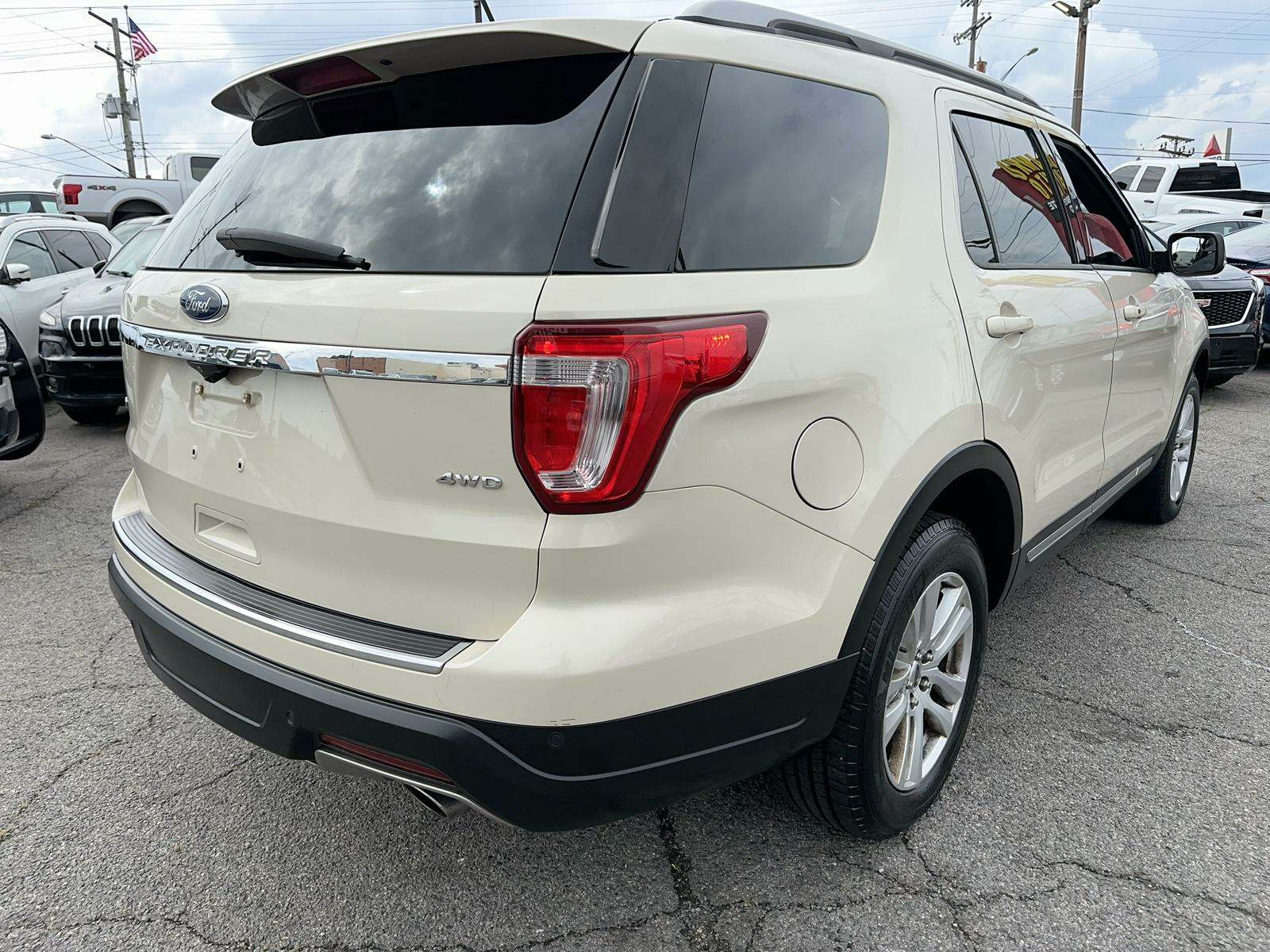 2018 Ford Explorer XLT AWD