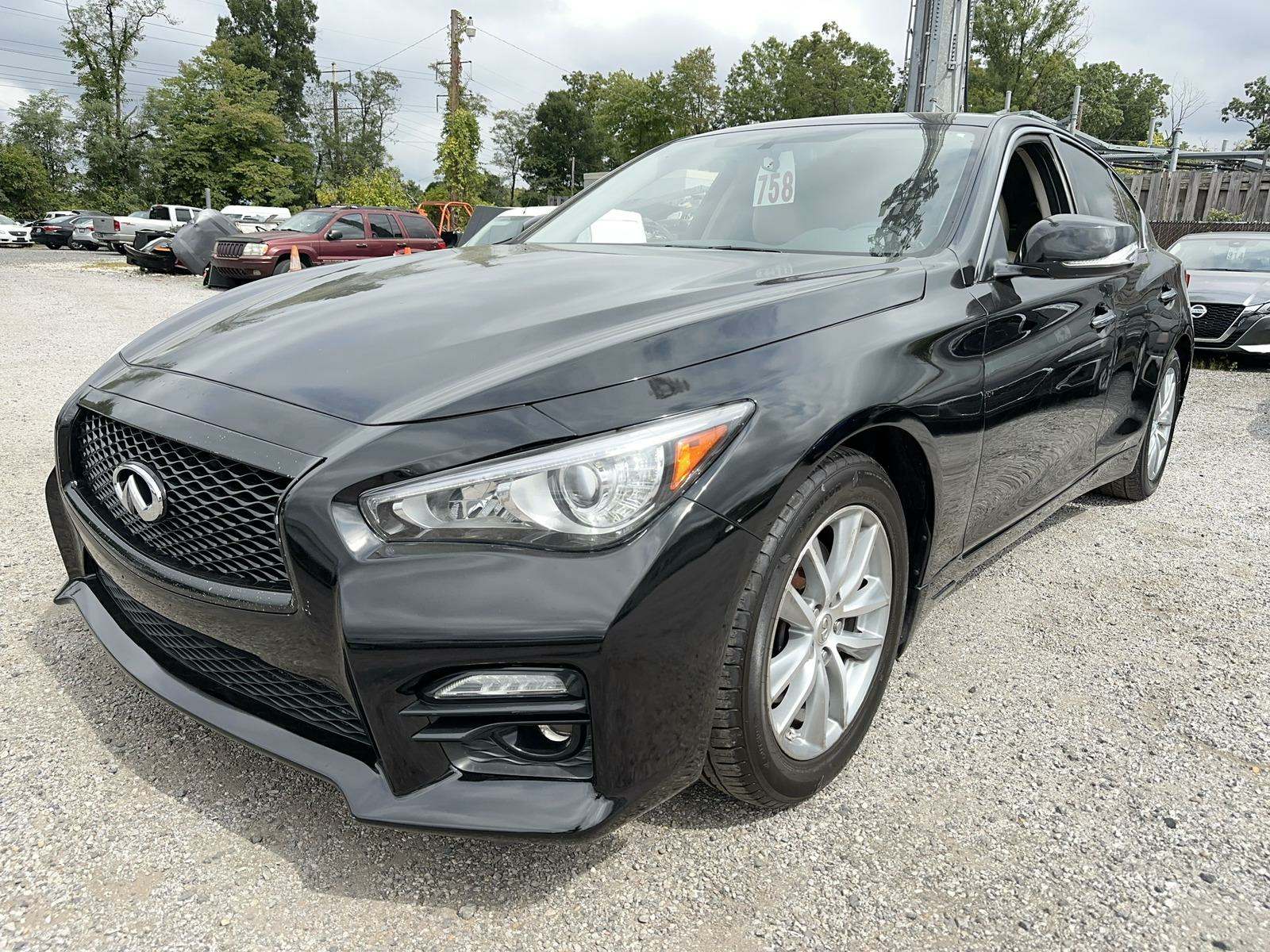 2015 INFINITI Q50 3.7 Premium