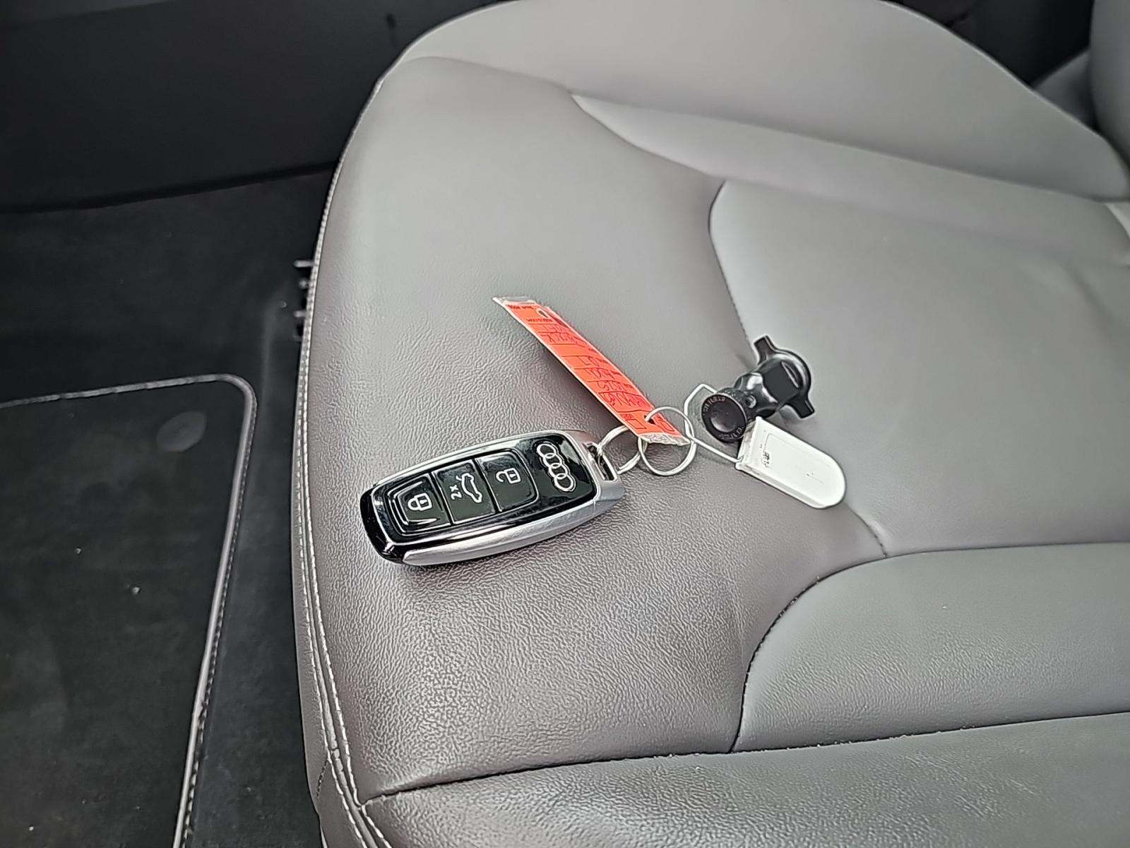 2025 Audi Q7 Premium Plus AWD