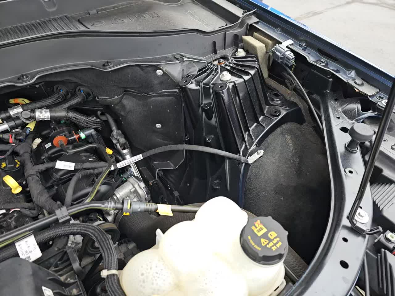 2022 Ford Explorer XLT AWD