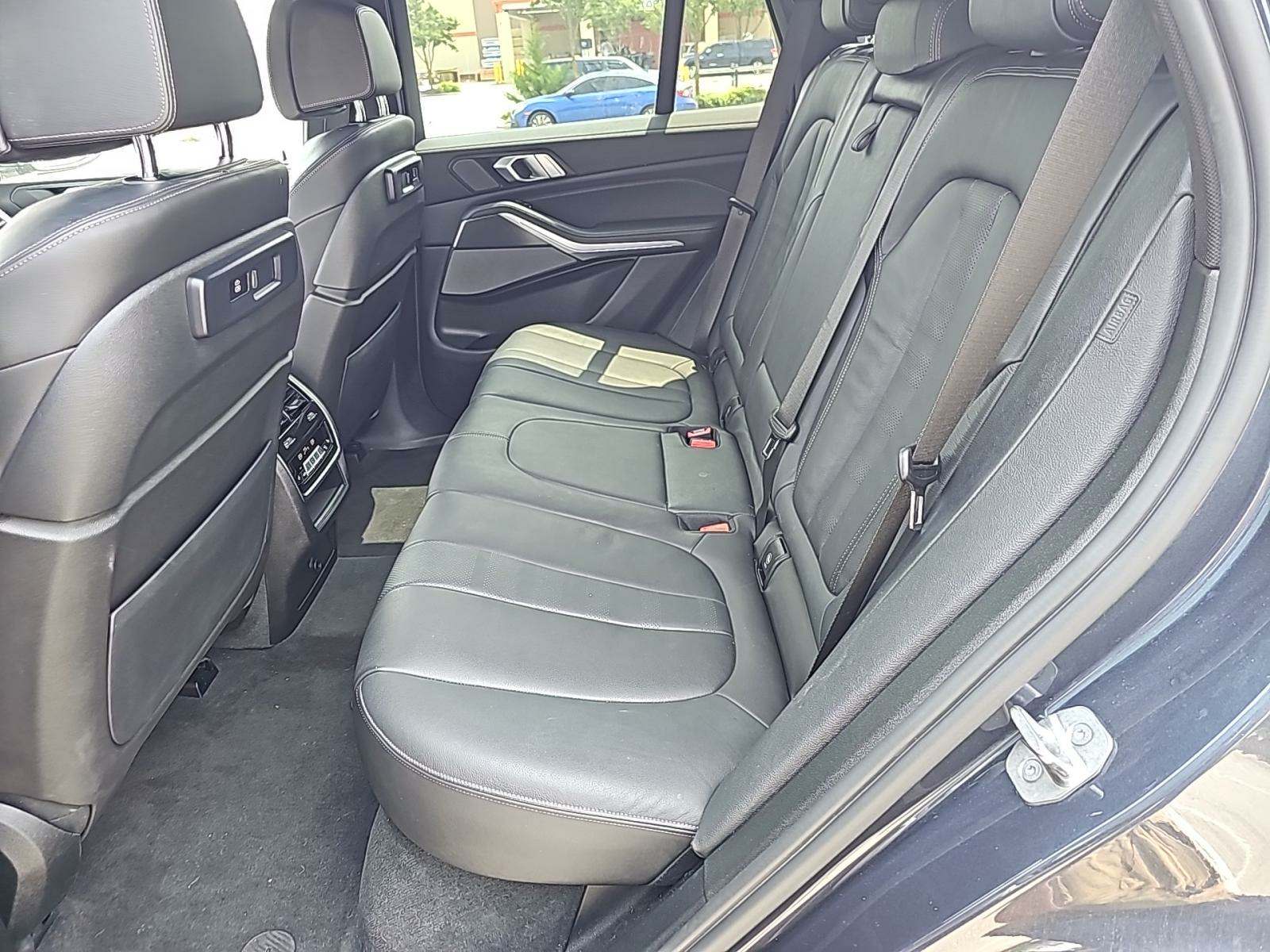 2022 BMW X5 M50i AWD