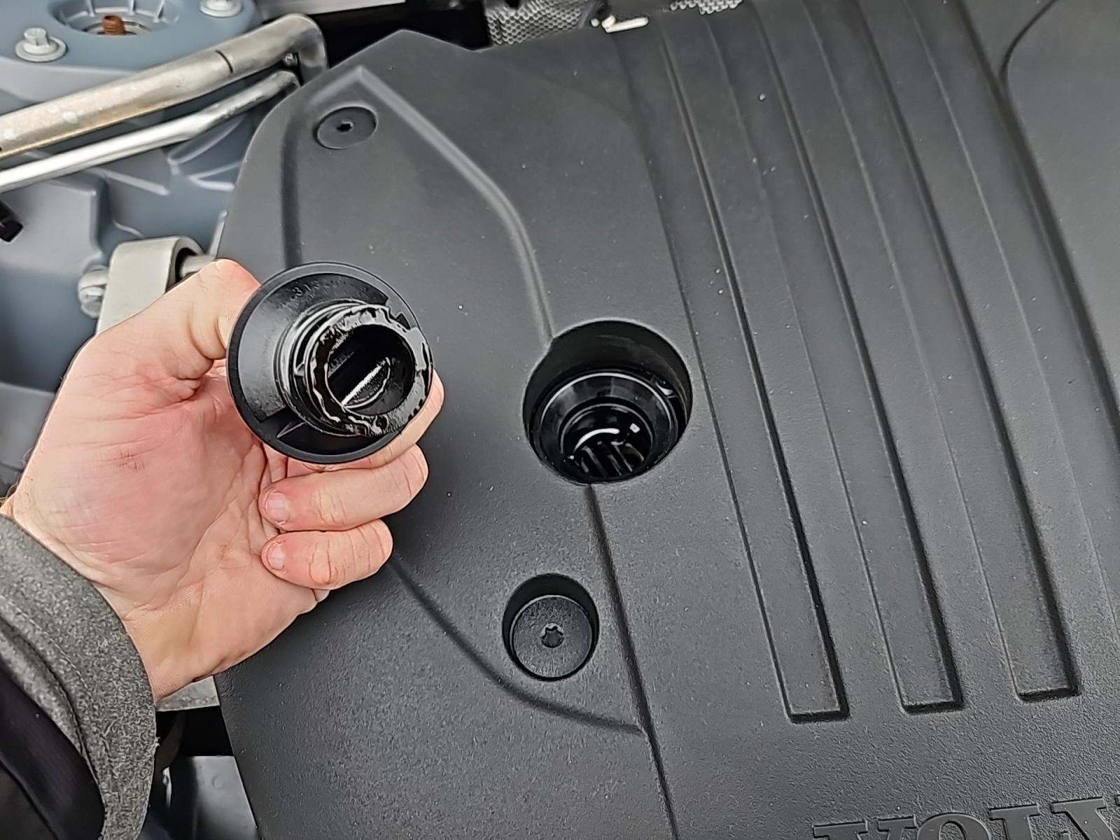 2023 Volvo XC60 B5 Plus AWD