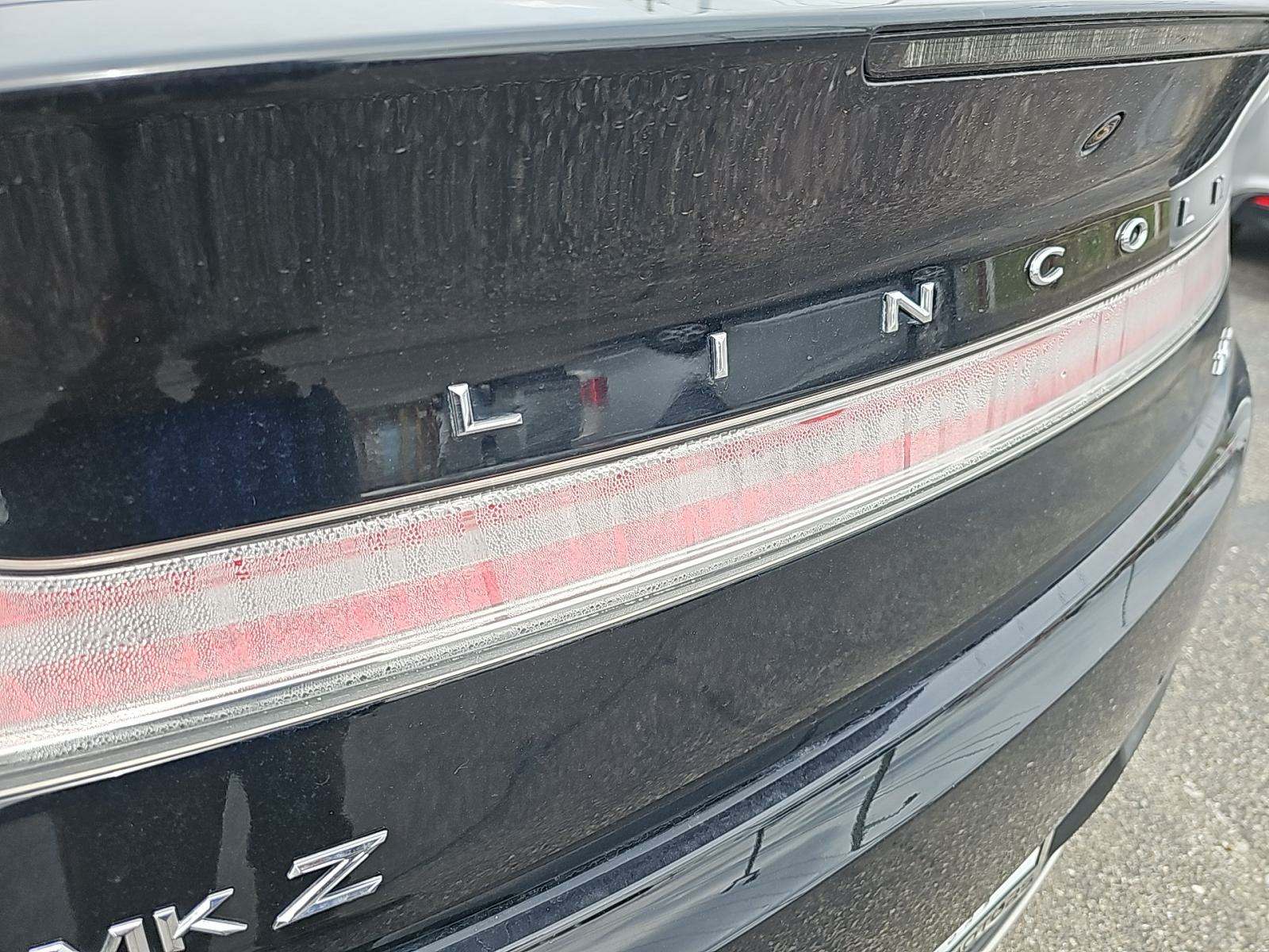 2017 Lincoln MKZ Reserve FWD