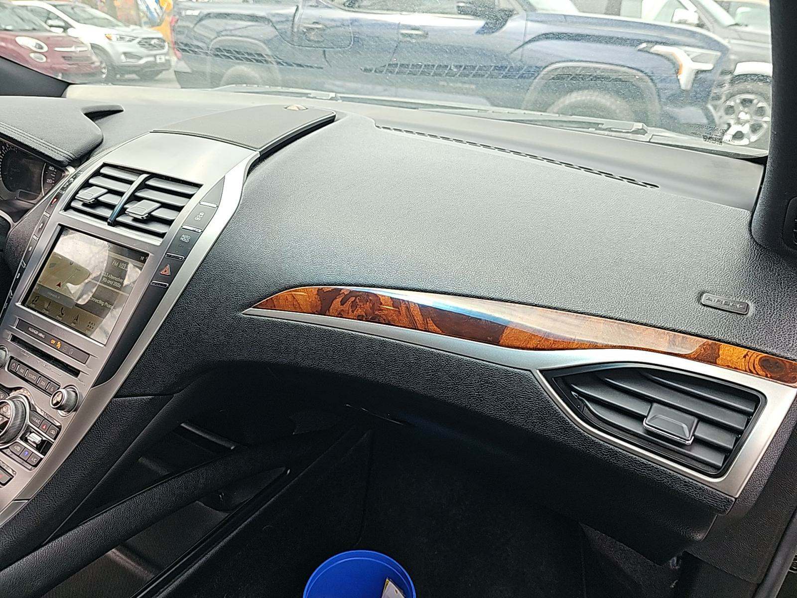 2017 Lincoln MKZ Reserve FWD