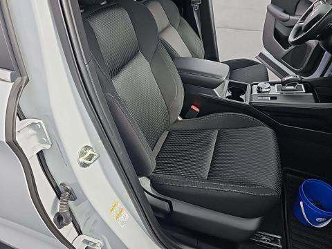 2024 Mitsubishi Outlander ES AWD