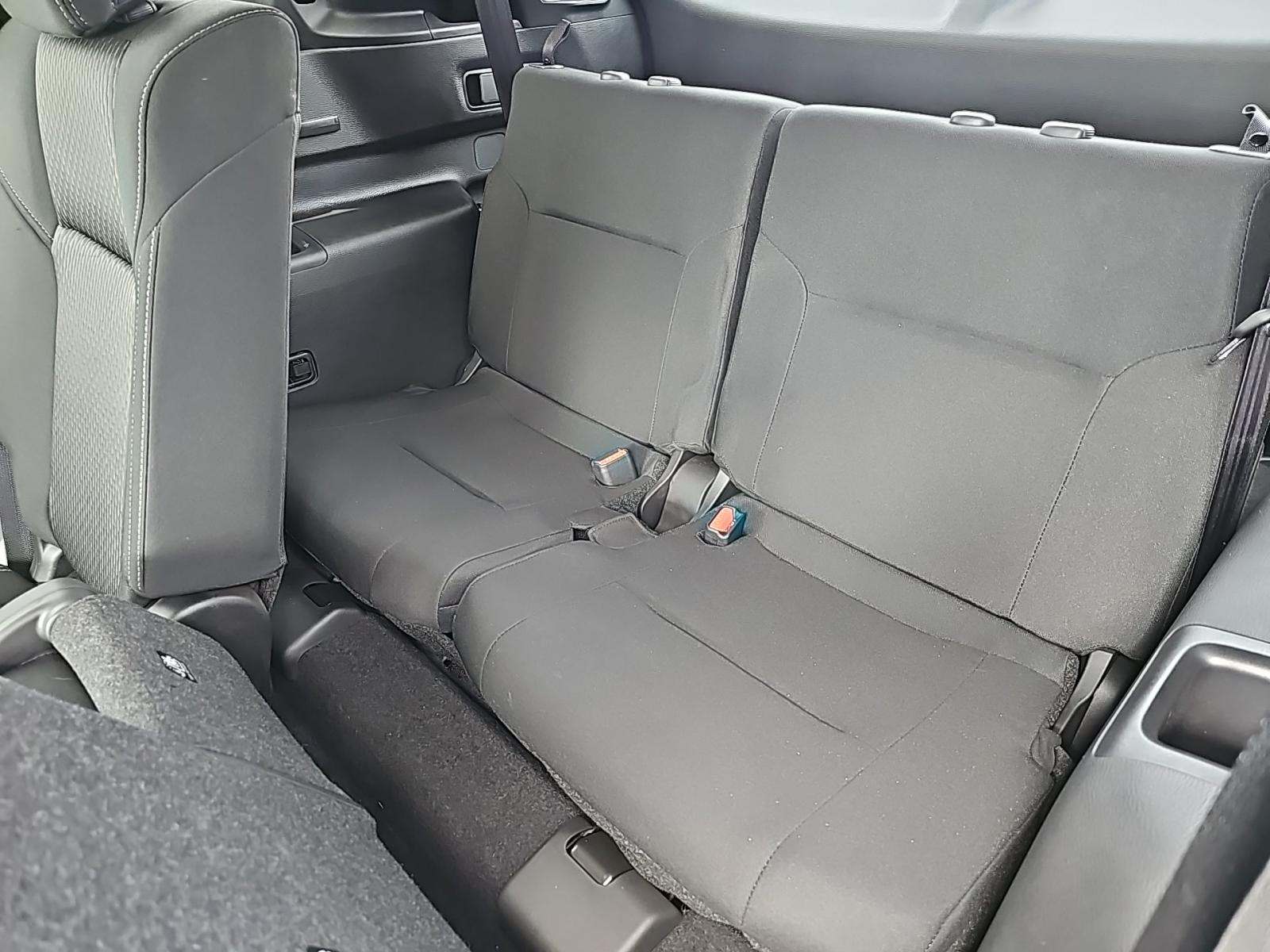 2024 Mitsubishi Outlander ES AWD