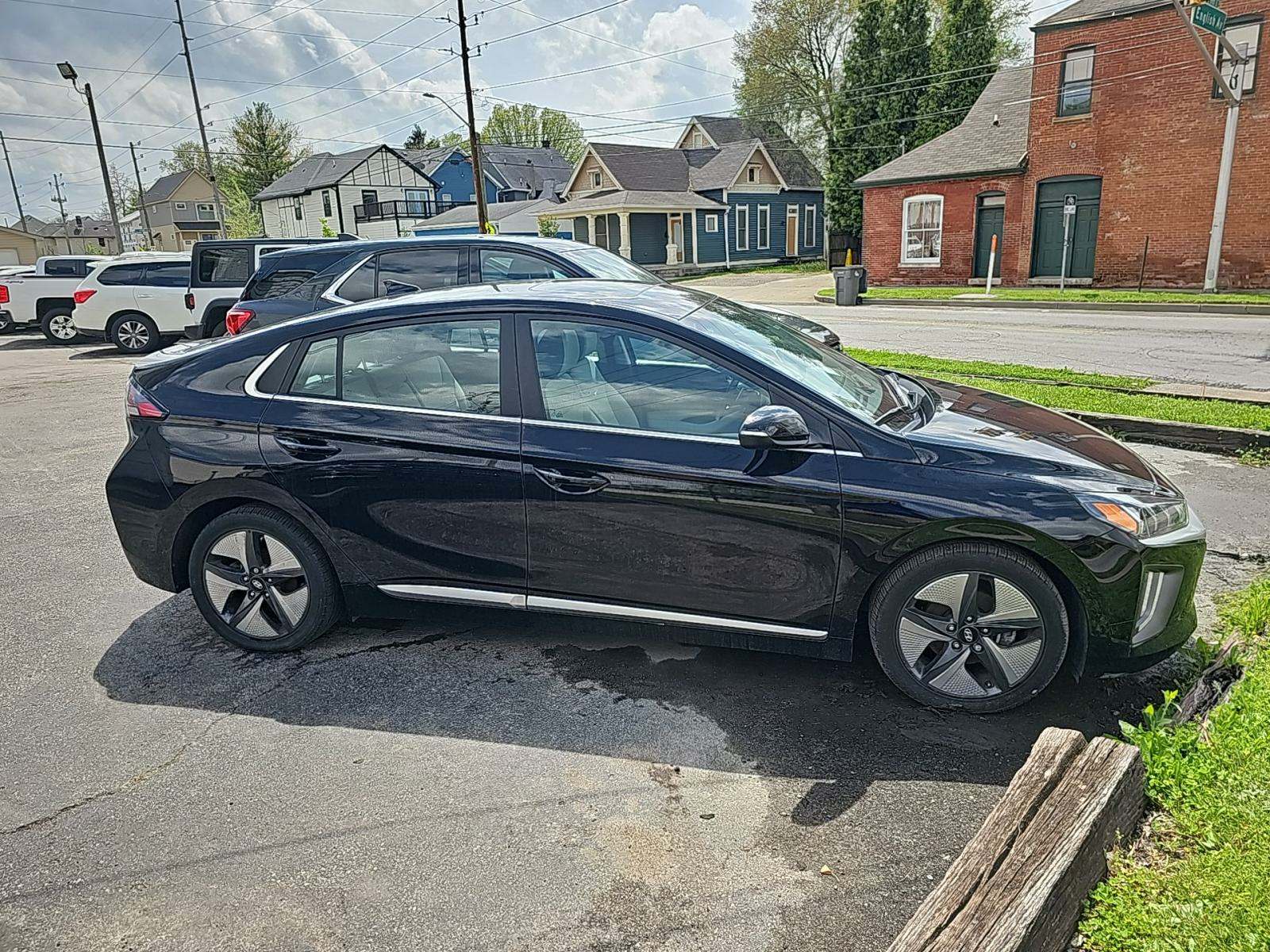 2022 Hyundai Ioniq Hybrid SEL FWD