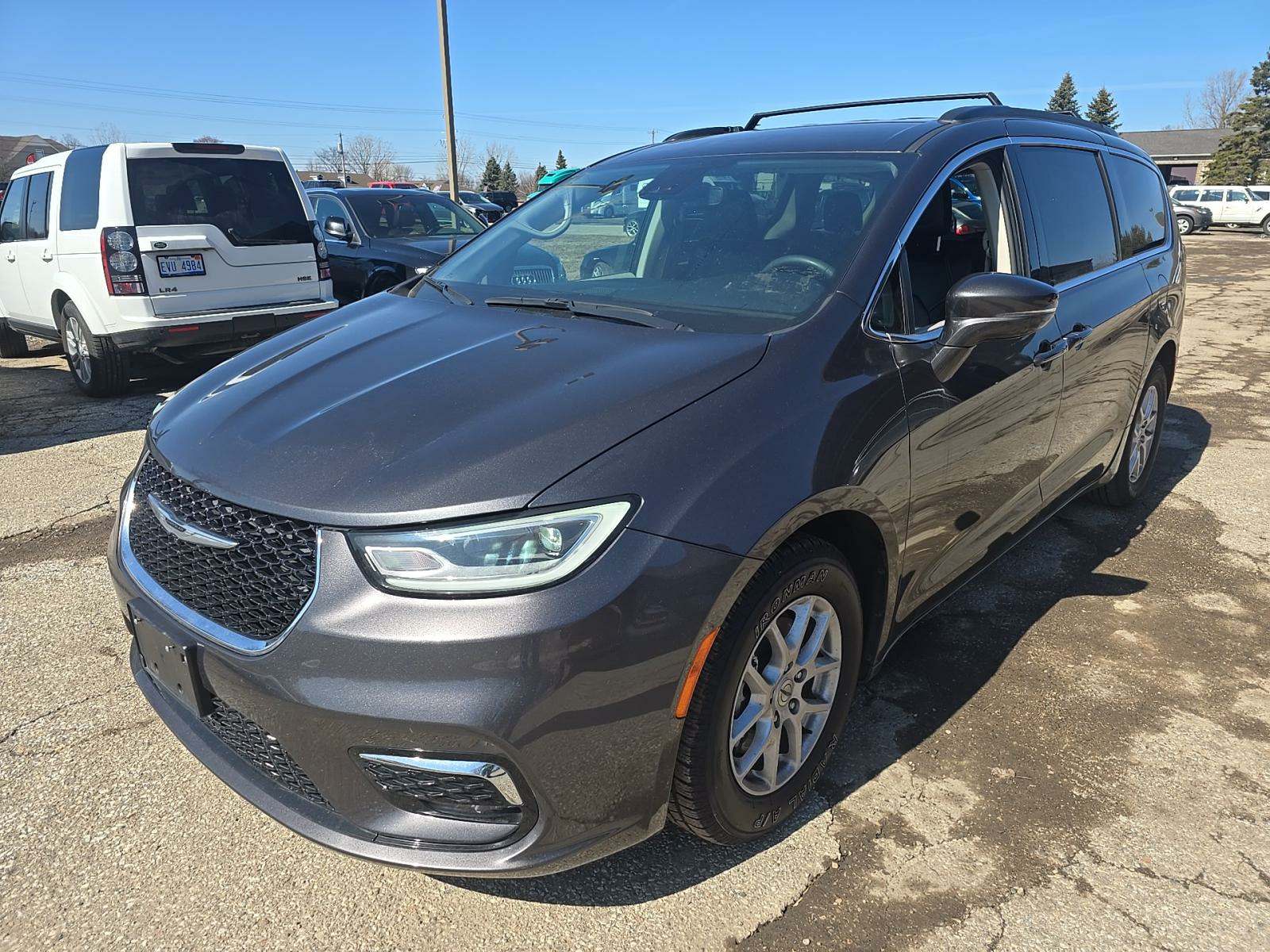 2022 Chrysler Pacifica Touring L FWD