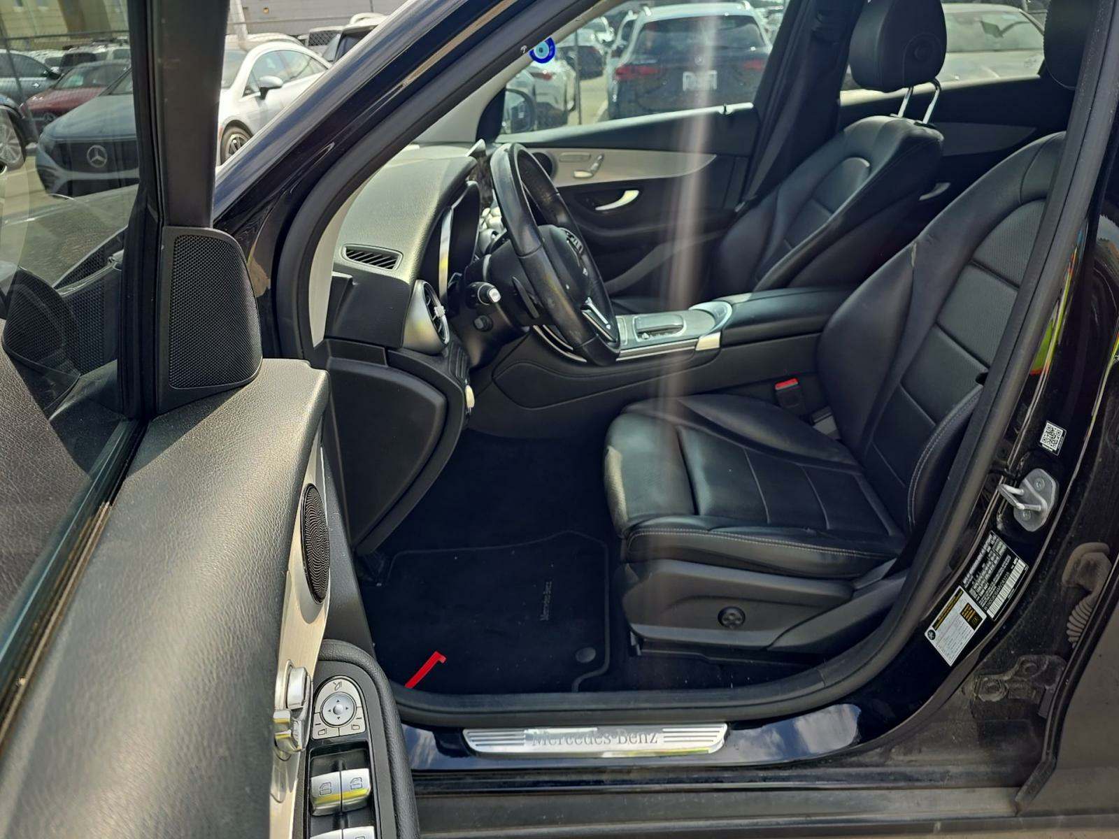 2021 Mercedes-Benz GLC GLC 300 RWD