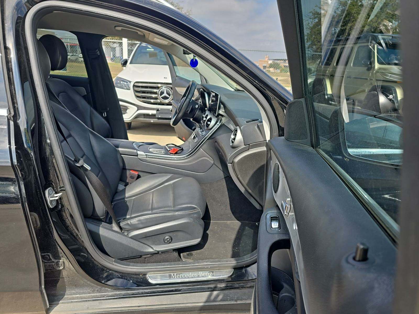 2021 Mercedes-Benz GLC GLC 300 RWD