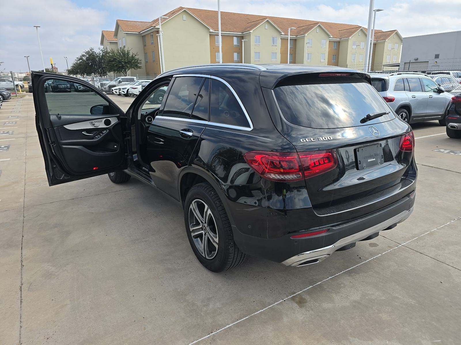 2021 Mercedes-Benz GLC GLC 300 RWD