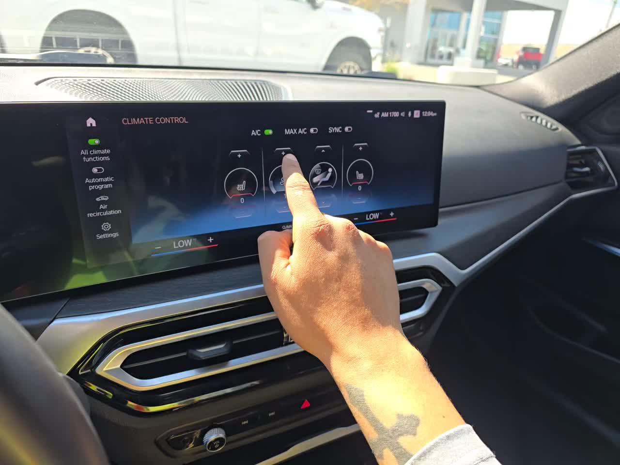 2024 BMW 3 Series 330i RWD