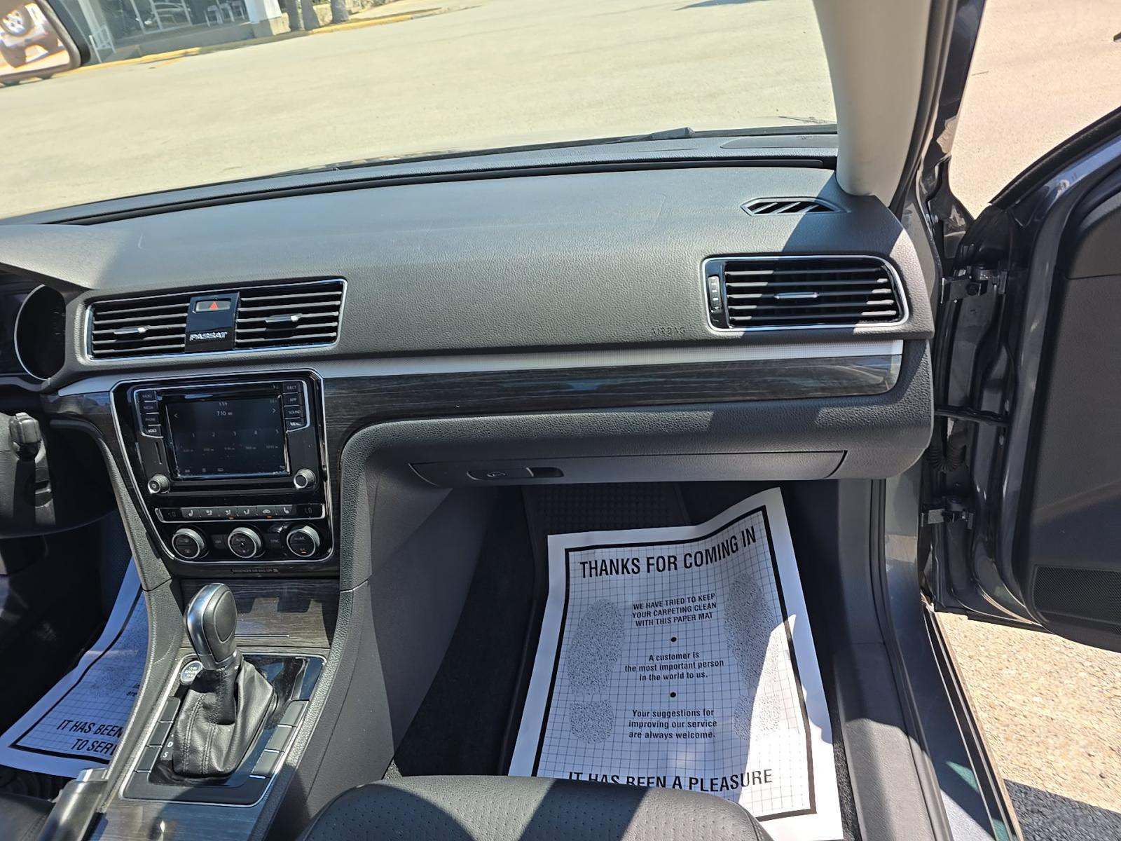 2018 Volkswagen Passat 2.0T SE FWD