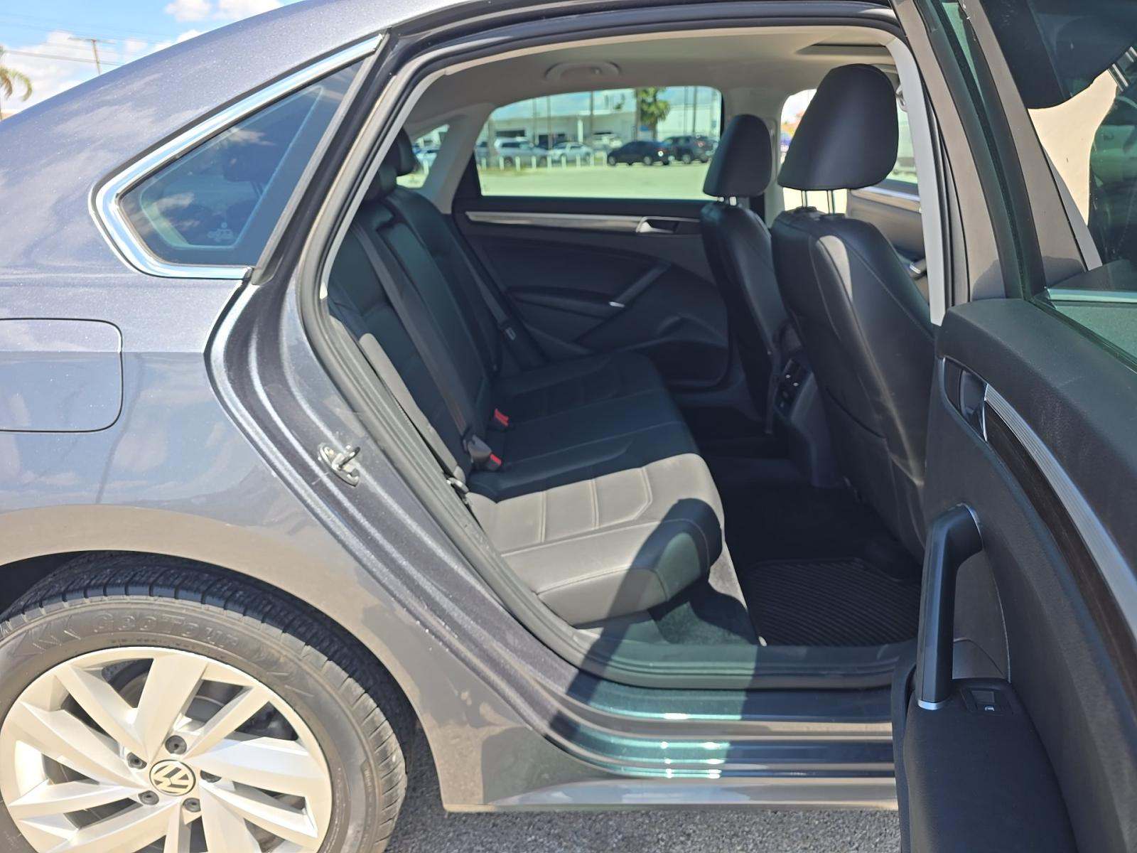 2018 Volkswagen Passat 2.0T SE FWD
