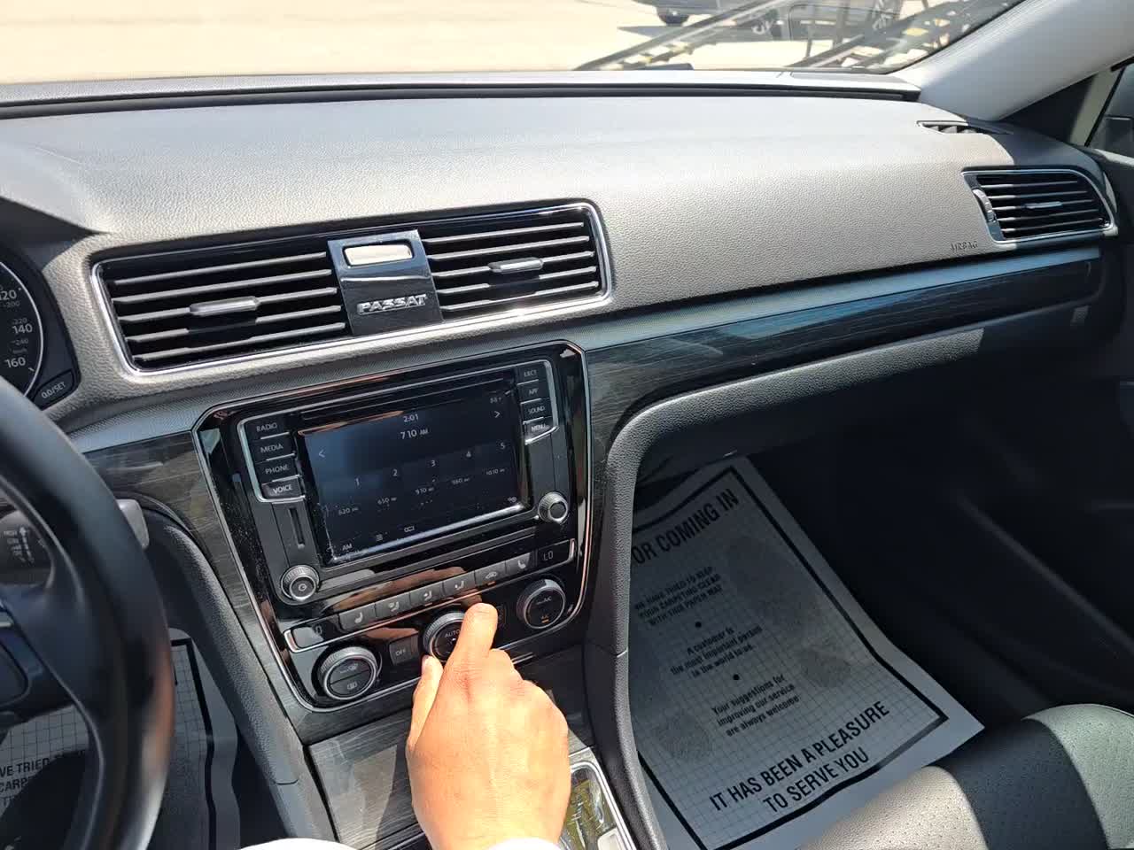2018 Volkswagen Passat 2.0T SE FWD