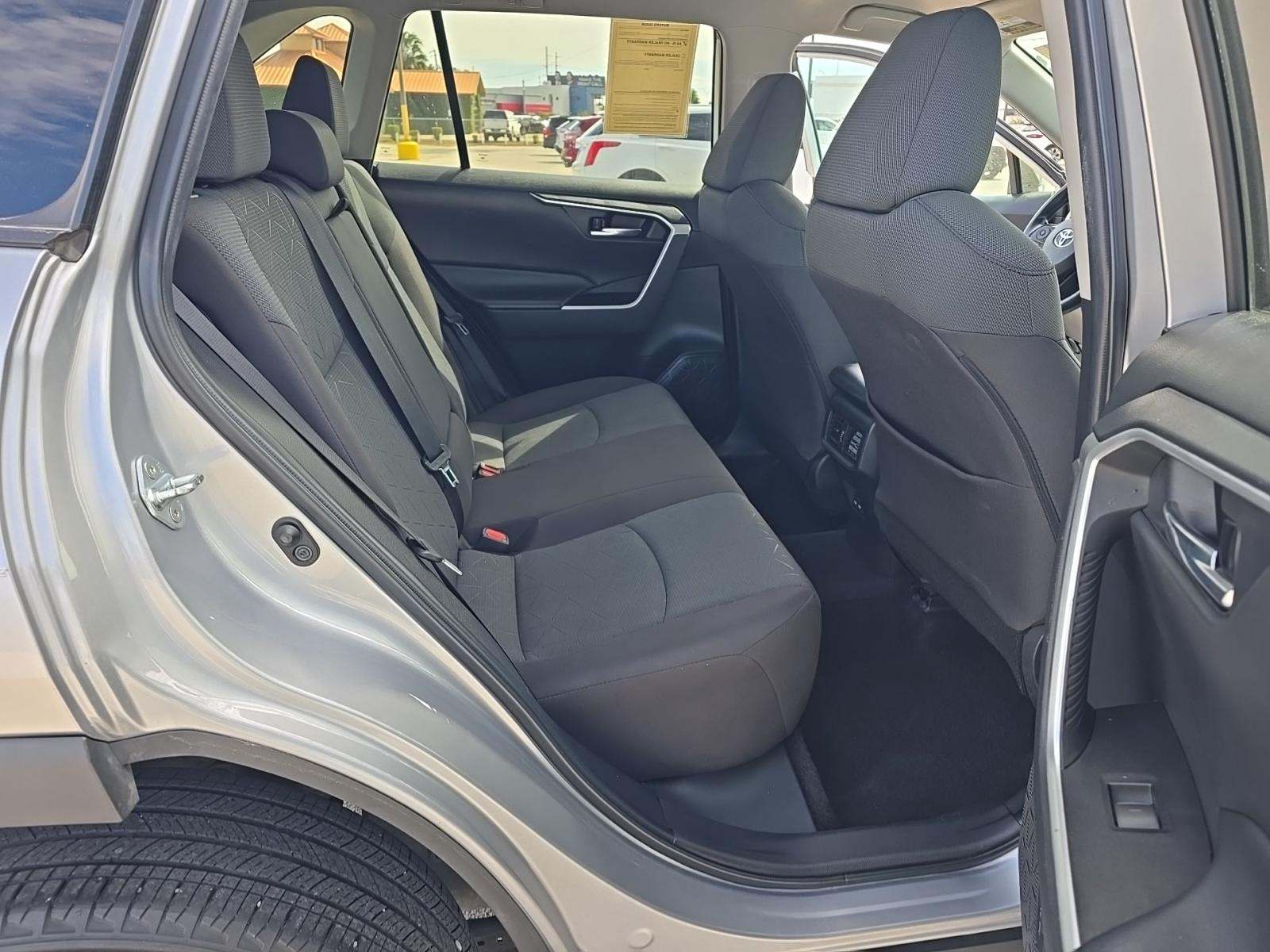 2022 Toyota RAV4 XLE FWD