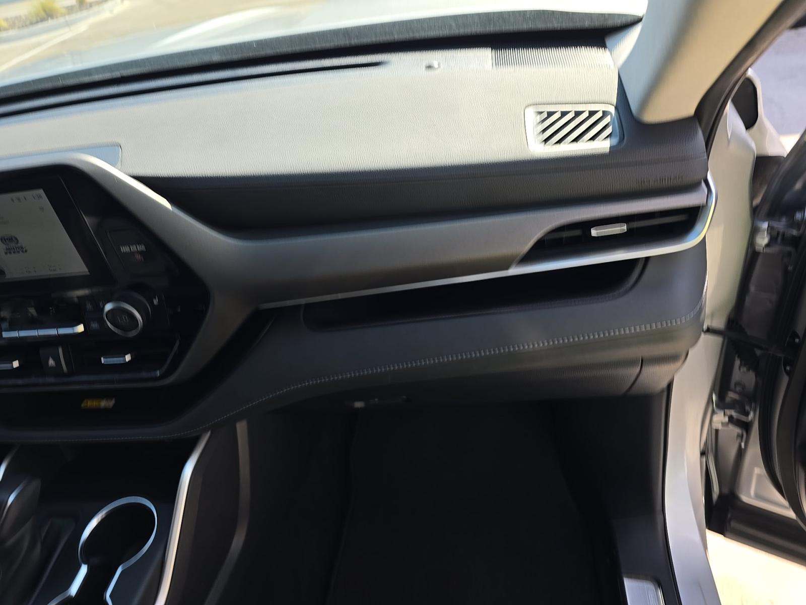 2023 Toyota Highlander Hybrid XLE FWD