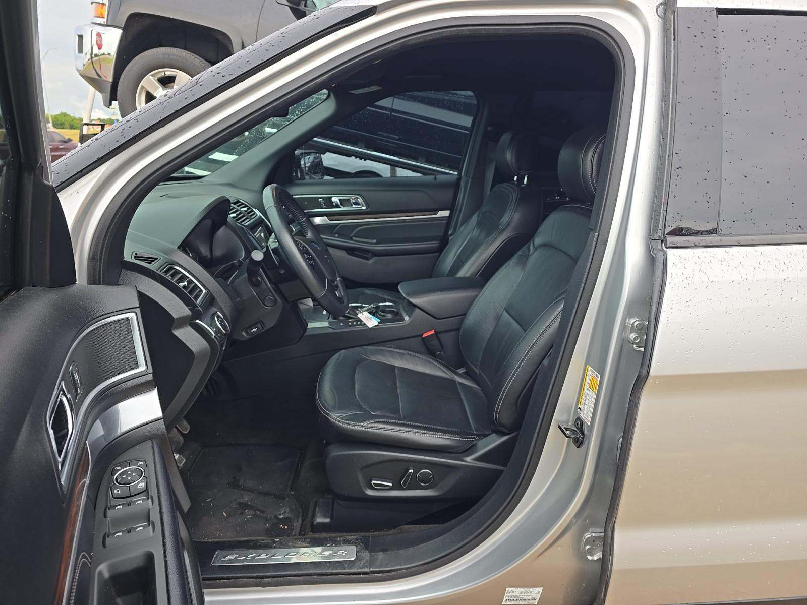 FORD EXPLORER - 6