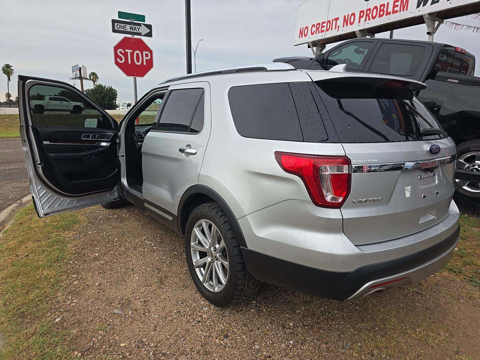 FORD EXPLORER - 2