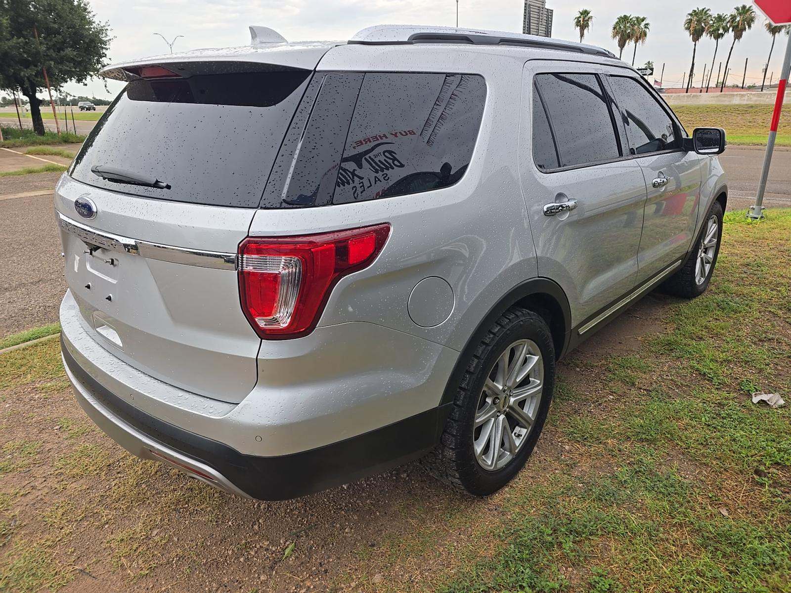 FORD EXPLORER - 3