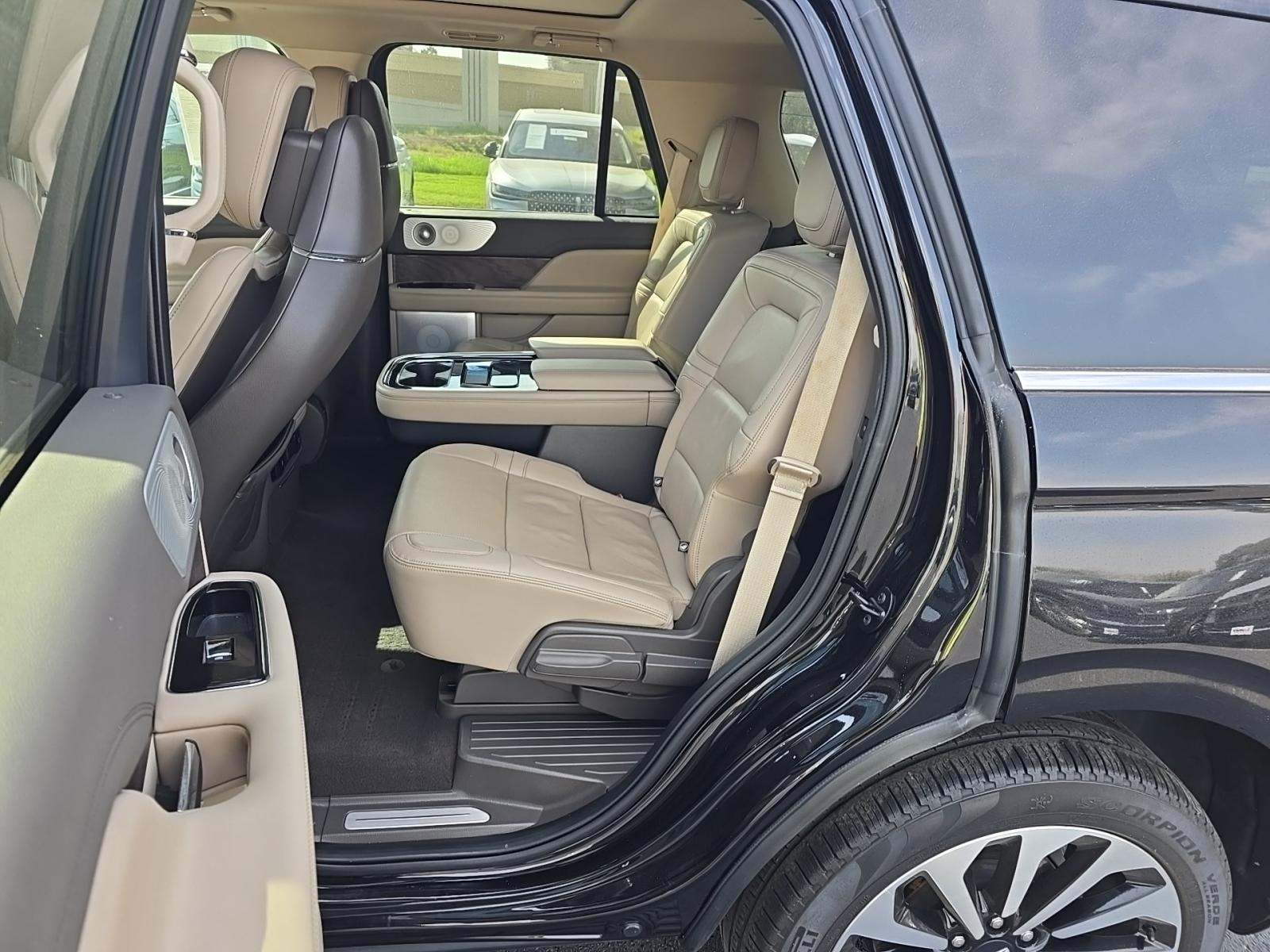2023 Lincoln Navigator Reserve AWD