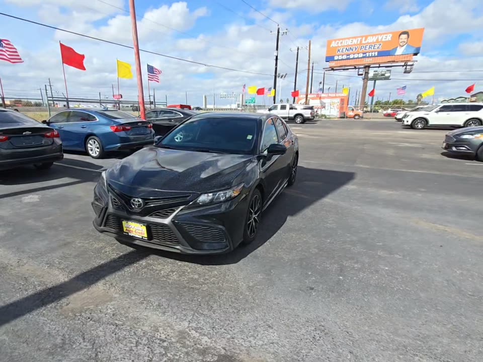 2021 Toyota Camry SE FWD