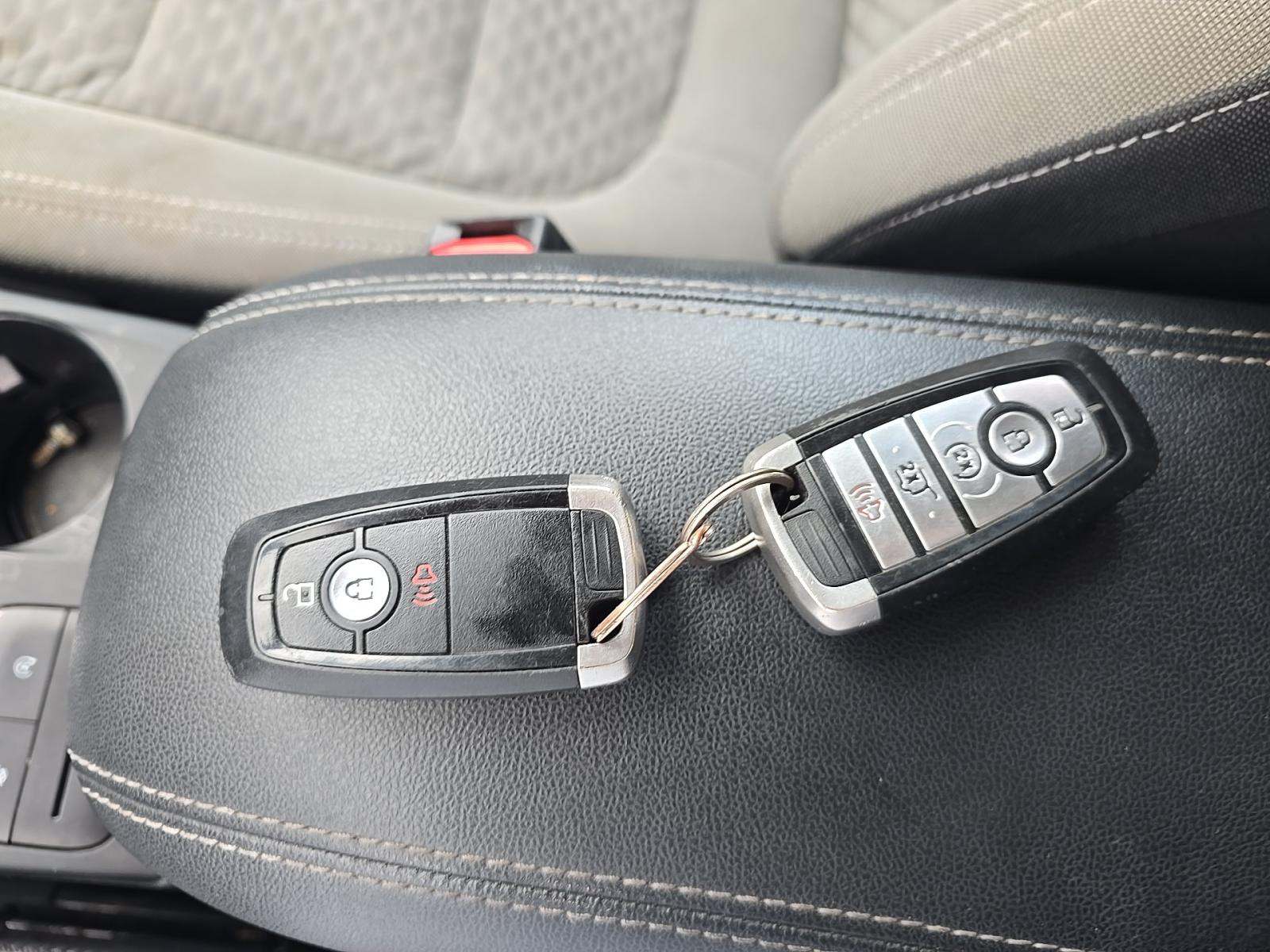 FORD ESCAPE - 8