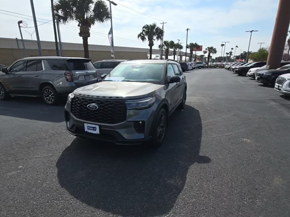 2025 Ford Explorer ST-Line RWD