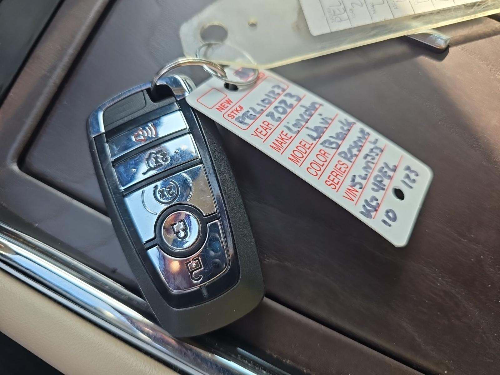 2023 Lincoln Navigator L Reserve RWD