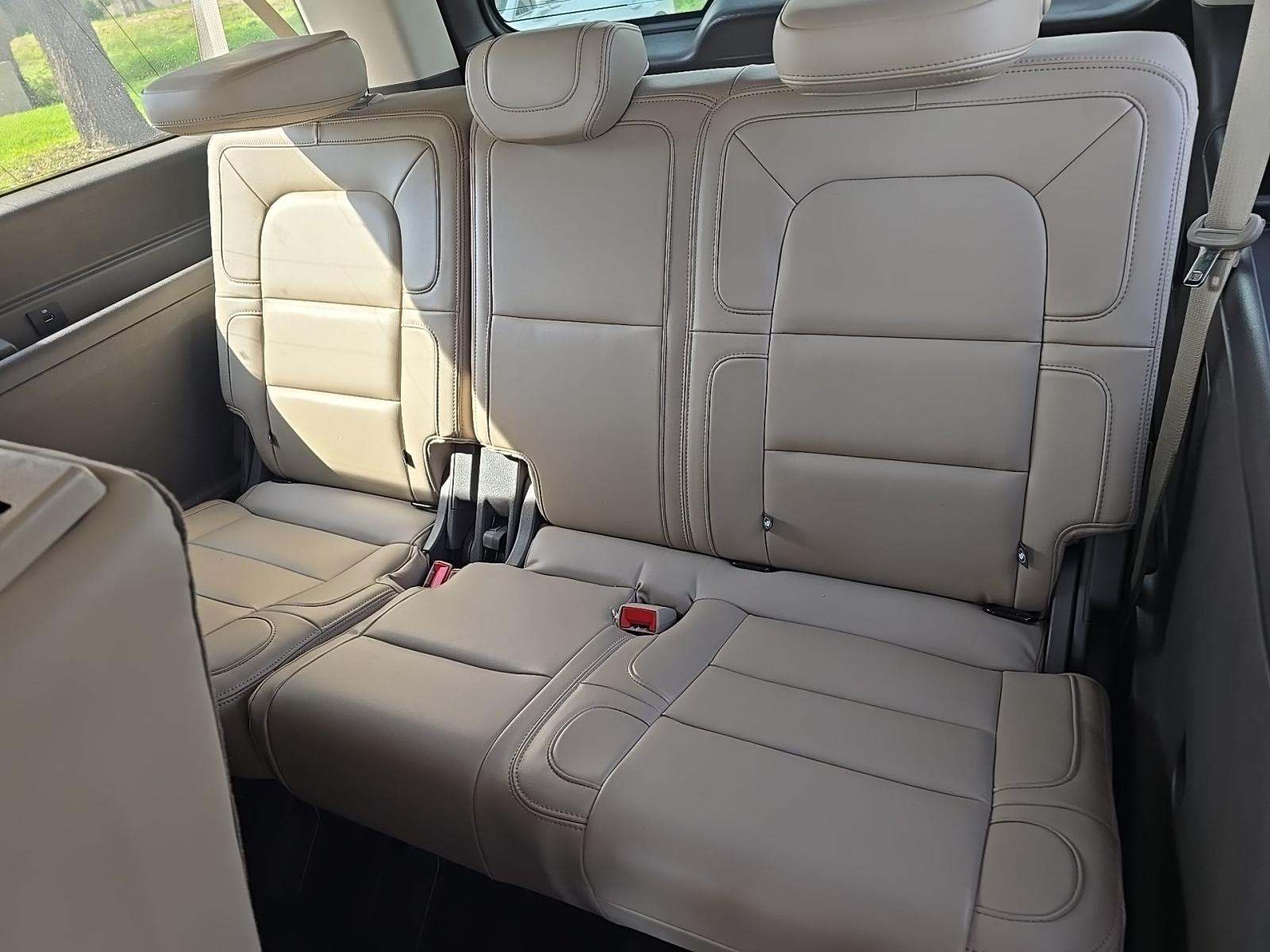 2023 Lincoln Navigator L Reserve RWD