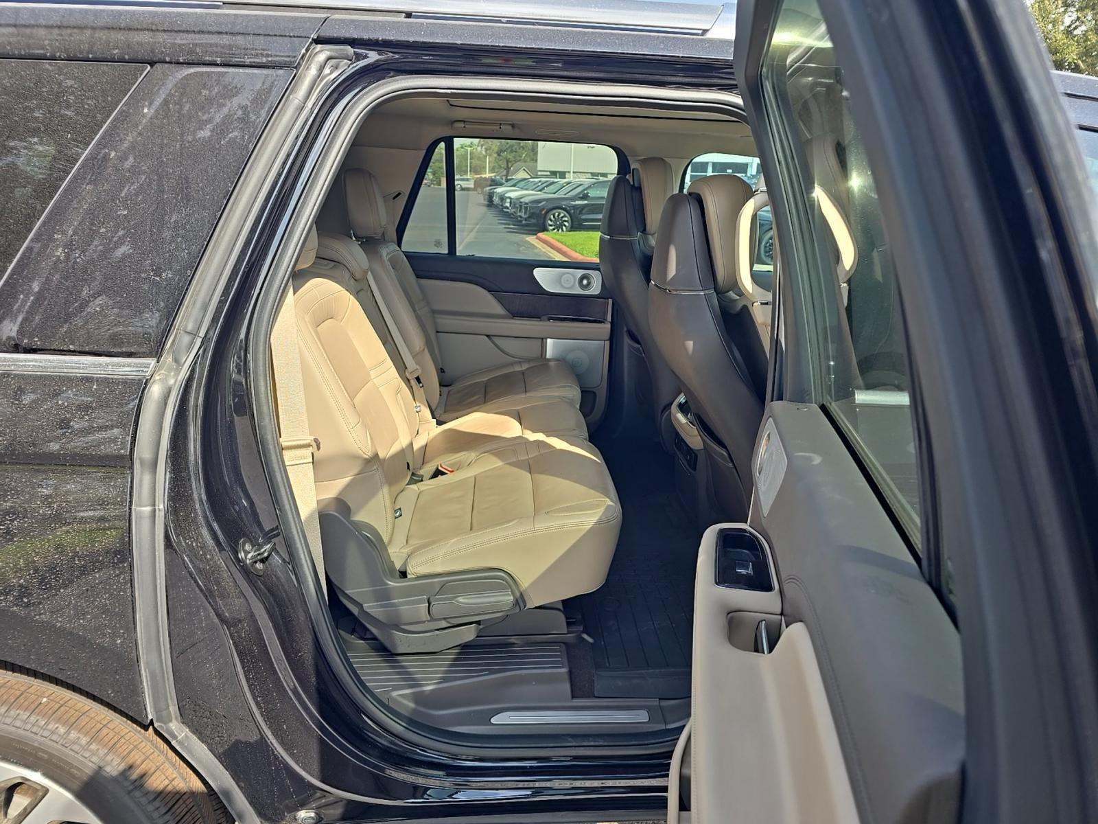 2023 Lincoln Navigator L Reserve RWD