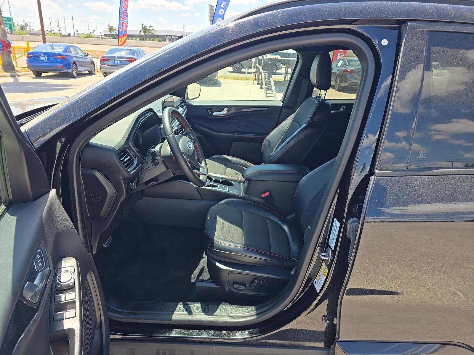 2024 Ford Escape Hybrid ST-Line FWD