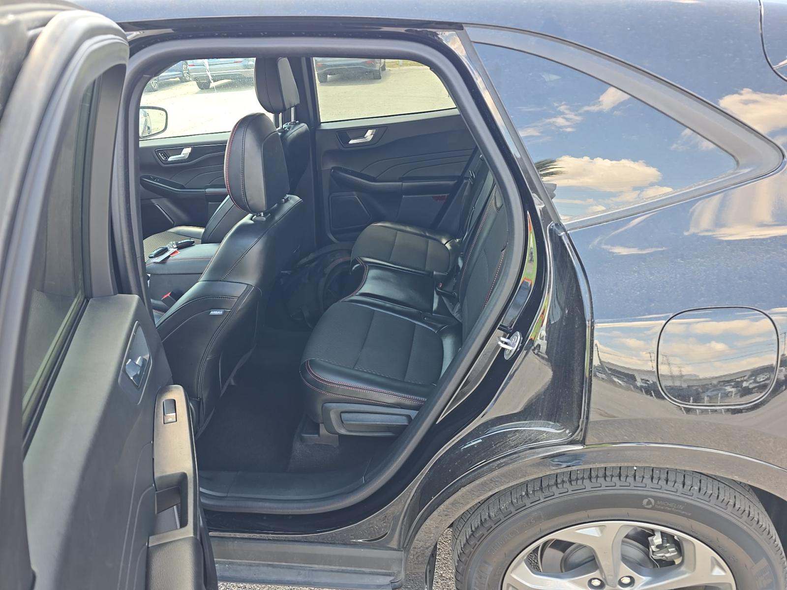 2024 Ford Escape Hybrid ST-Line FWD