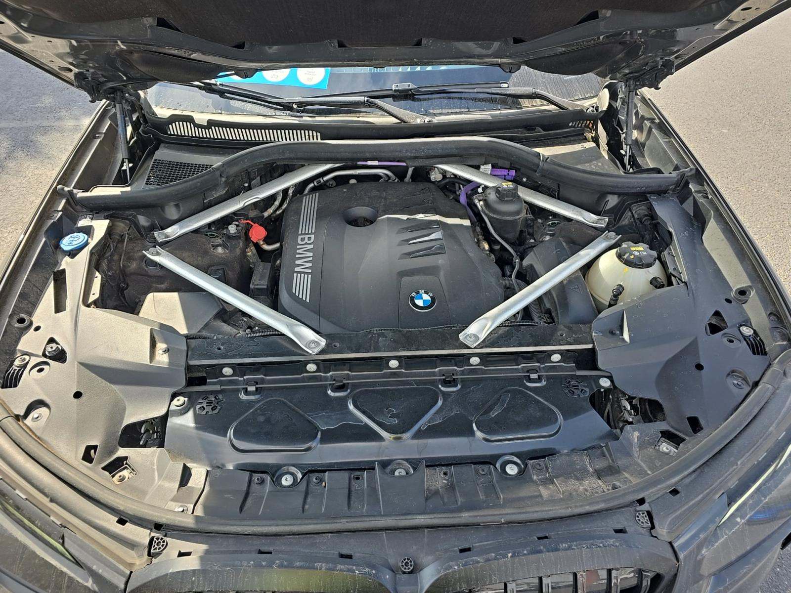 2023 BMW X7 xDrive40i AWD