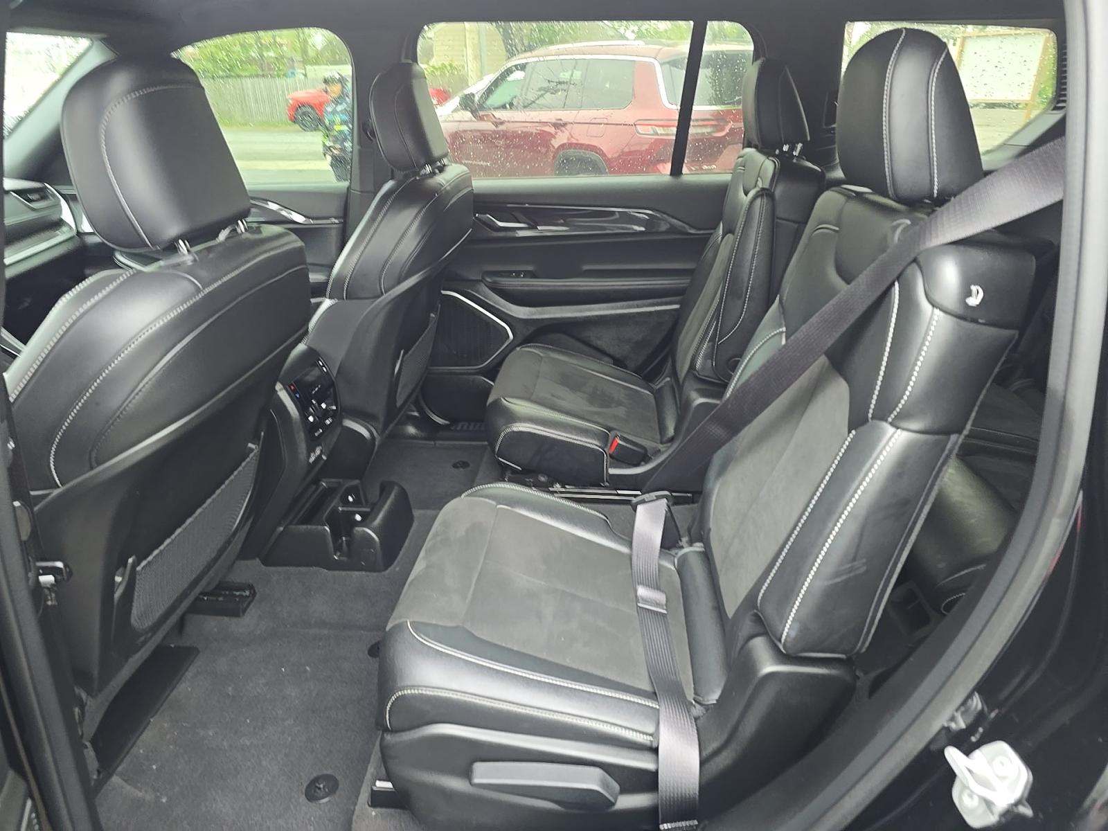 2022 Jeep Grand Cherokee L Altitude AWD