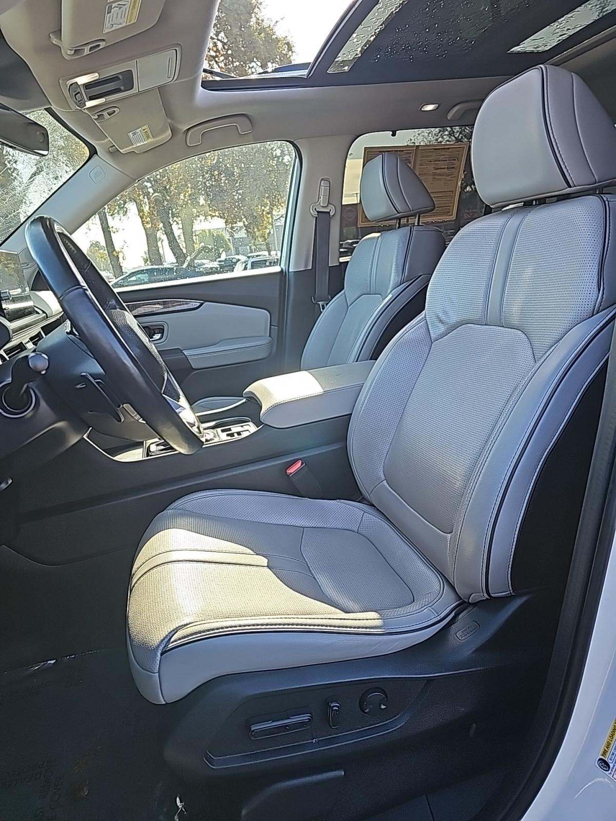 2023 Honda Pilot Elite AWD