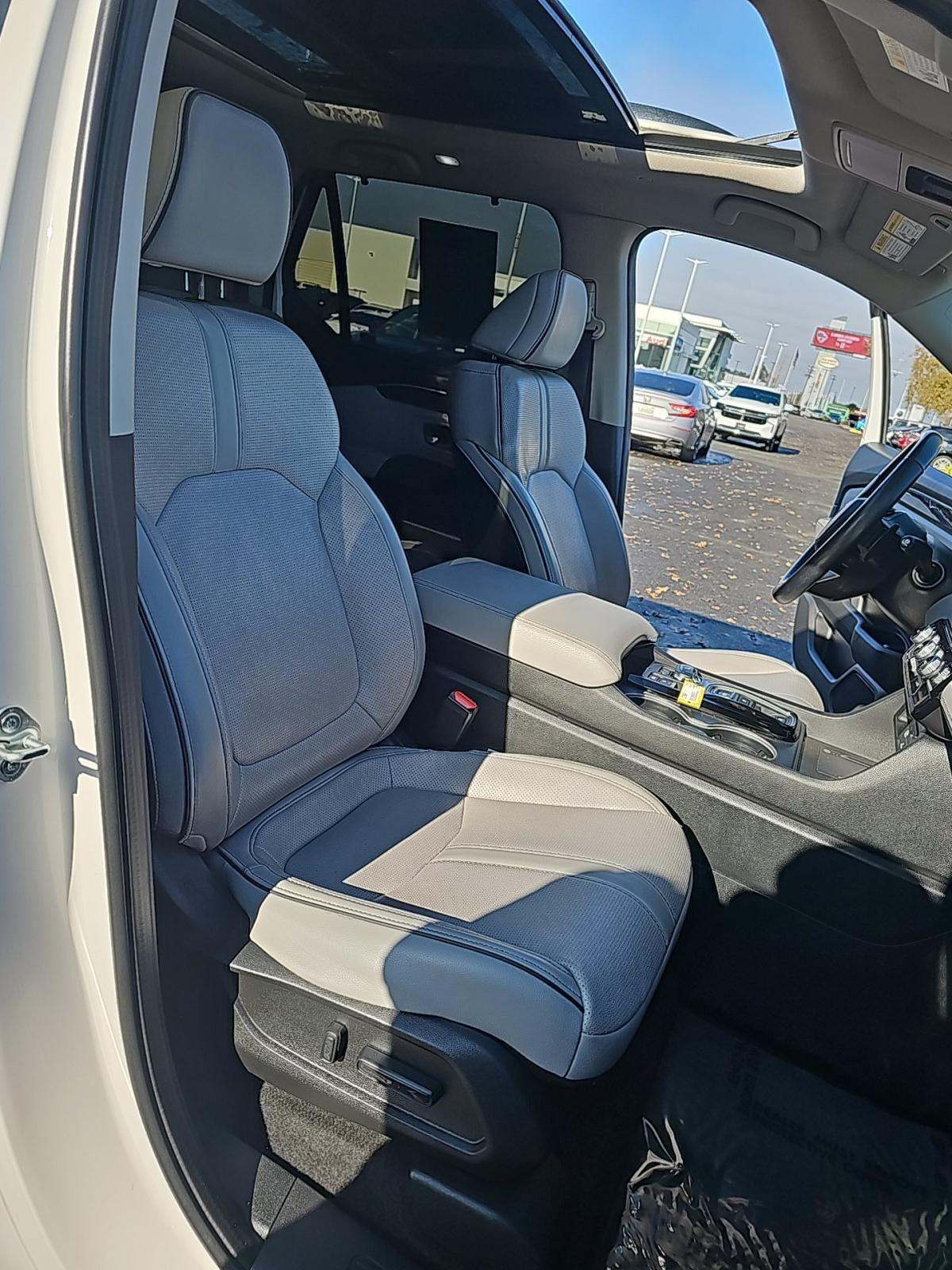 2023 Honda Pilot Elite AWD