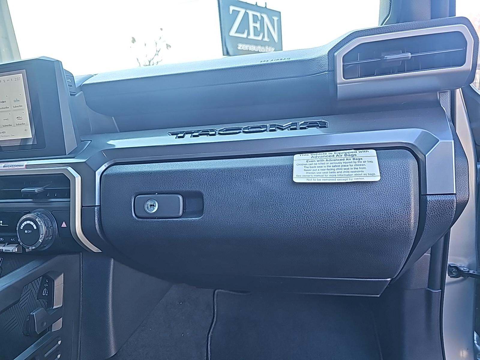 2024 Toyota Tacoma SR5 AWD